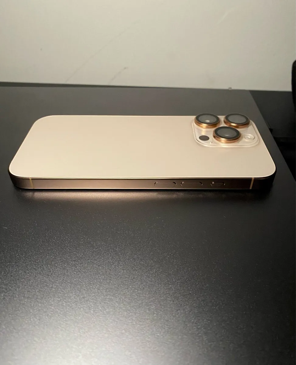 iPhone 16 Pro - Excellent Condition - Image 4