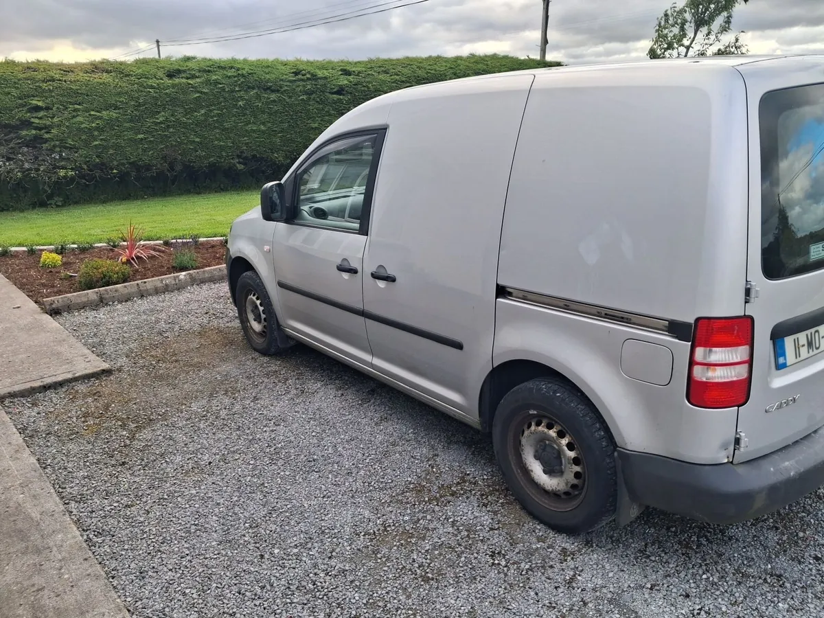 Volkswagen Caddy 2011 - Image 4