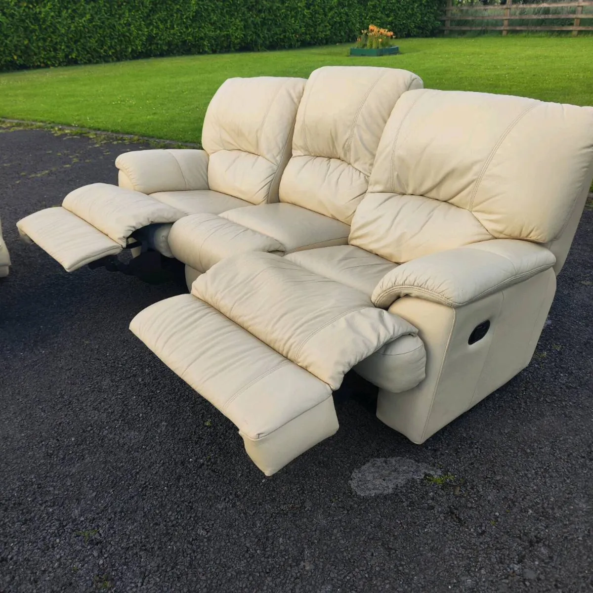 Real leather 3 & 2 sofas all recliner - Image 4