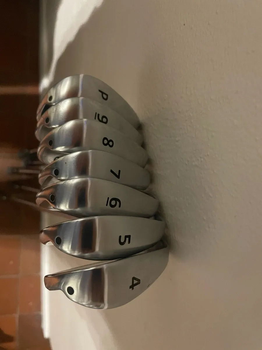 Takomo 101 irons 4-PW Stiff Shaft - Image 1