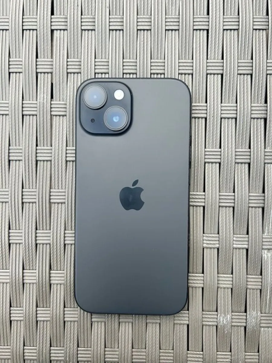 iPhone 15  128GB - Image 4