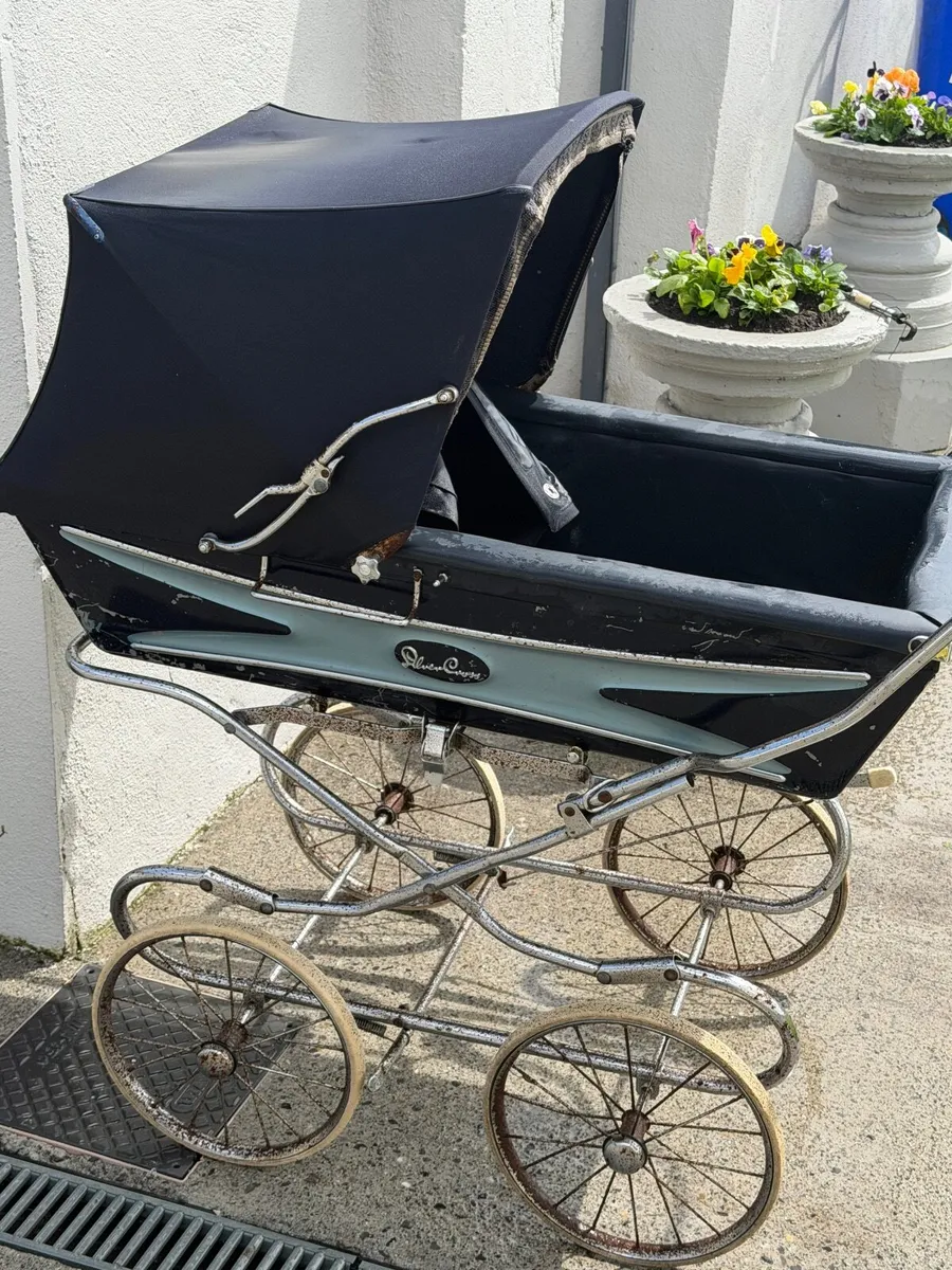 Silver Cross Antique Pram - Image 1