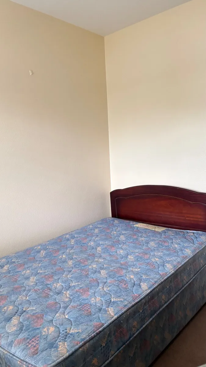 Bed - Image 3