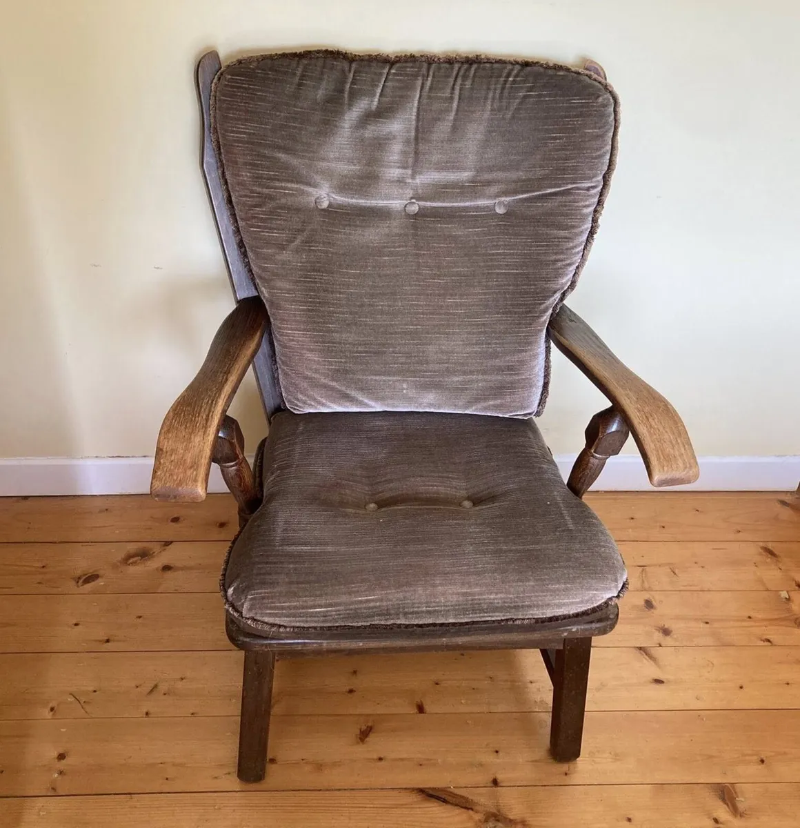 Classic Vintage Upholstered Armchair - Image 2