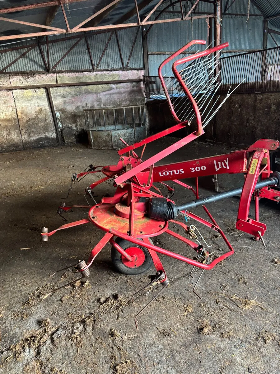 Lely lotus 300 Tedder - Image 2