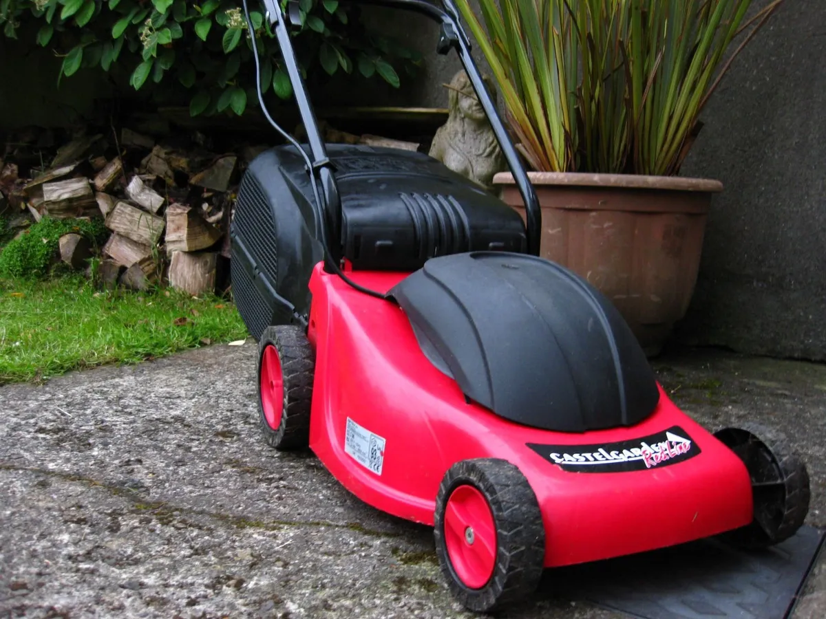 Spotless Castlegarden 37cm Quality Electric Mower. - Image 1