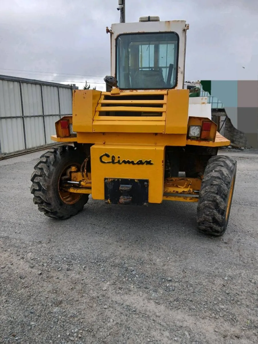 Forklift - Image 2