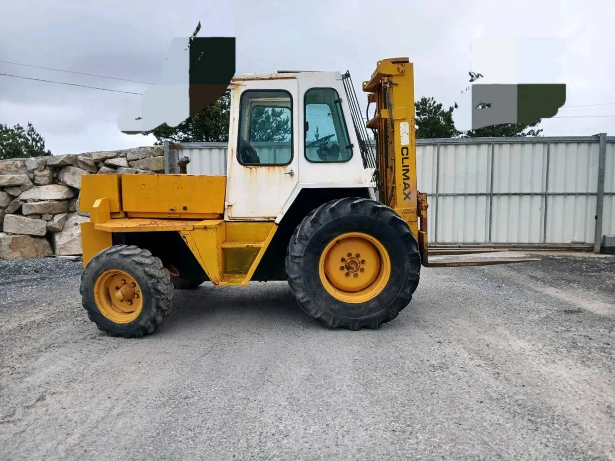 Forklift - Image 4