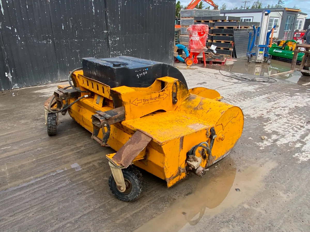 Eastern Rs 220 Hydraulic Sweeper - Image 3