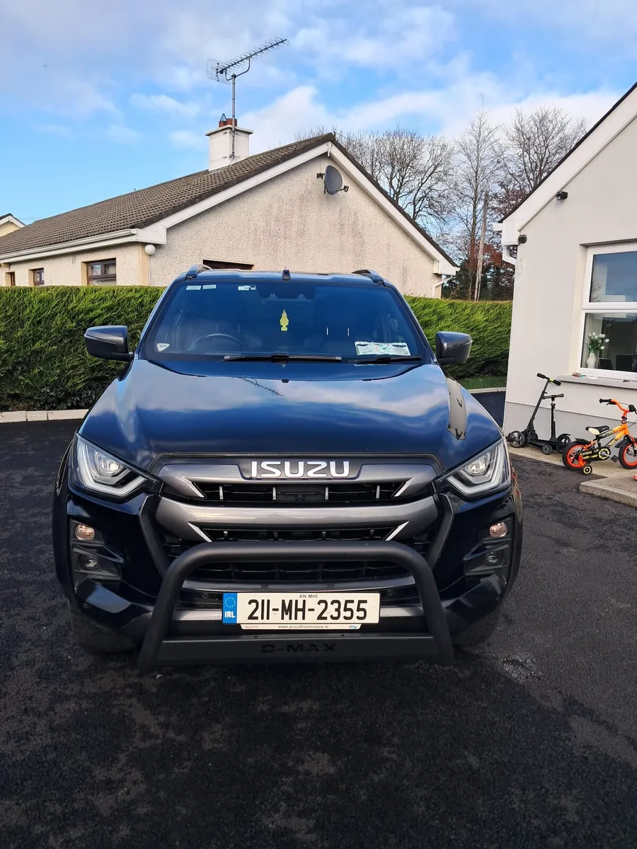2021 Isuzu Dmax top spec - Image 2