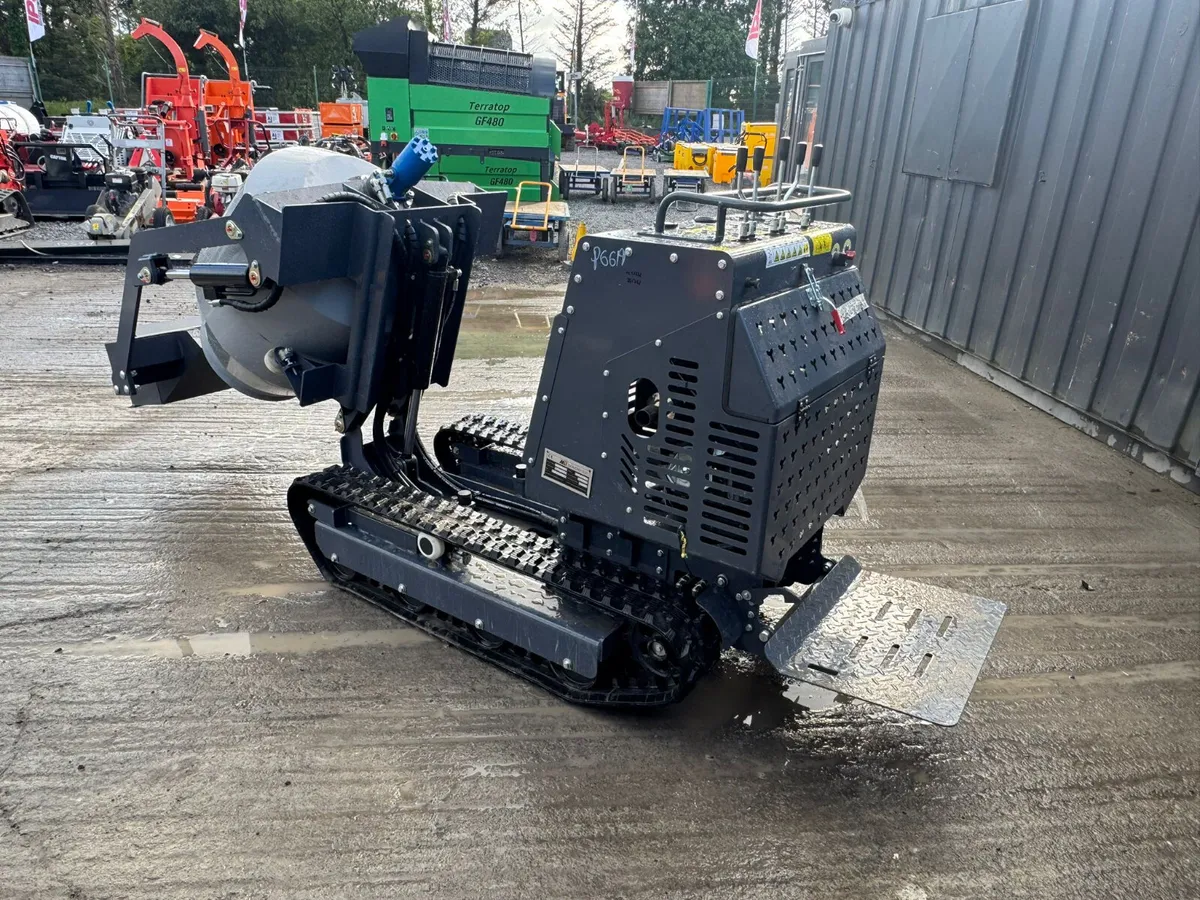 New Tracked Pedistrian Skidsteer Concrete Mixer - Image 4