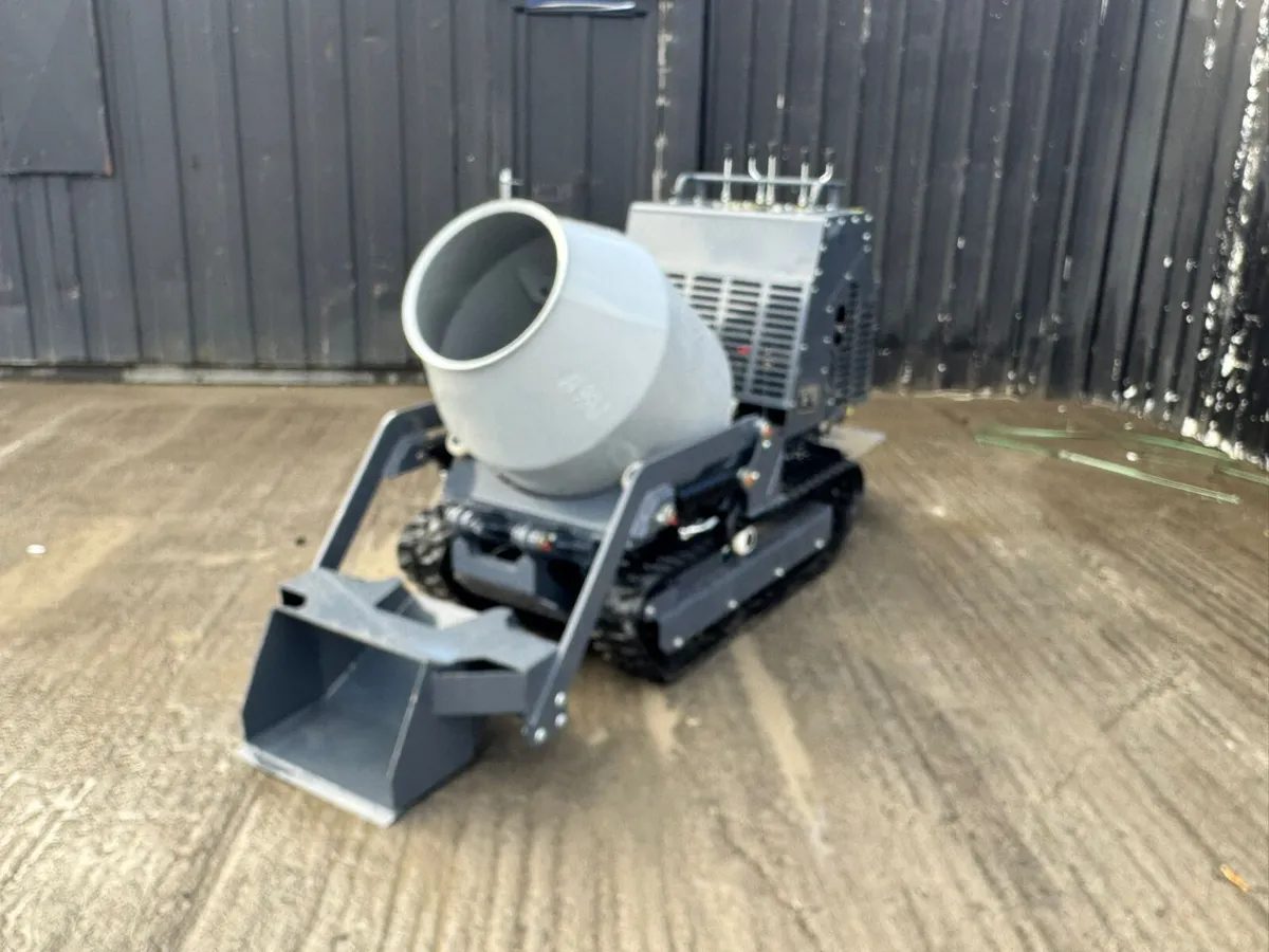 New Tracked Pedistrian Skidsteer Concrete Mixer - Image 2