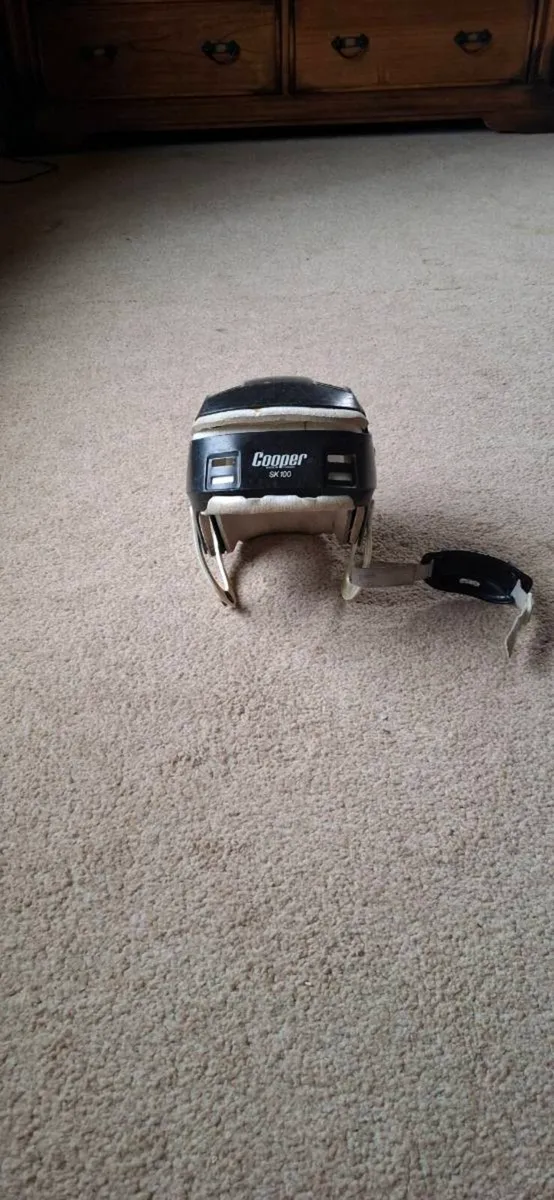 Old Stlye Cooper Helmet - Image 1