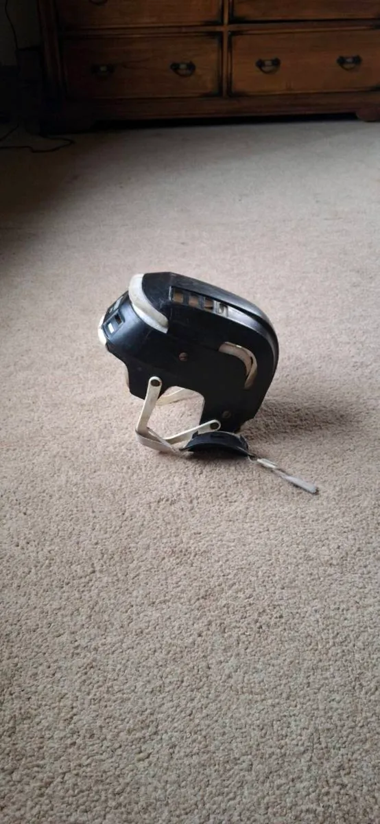 Old Stlye Cooper Helmet - Image 2