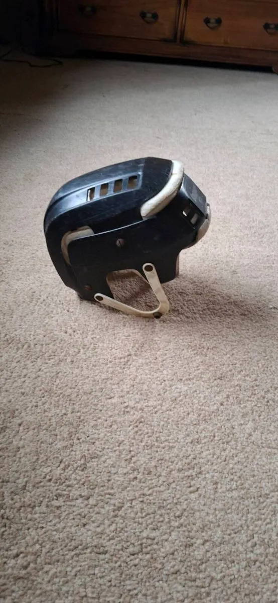 Old Stlye Cooper Helmet - Image 3