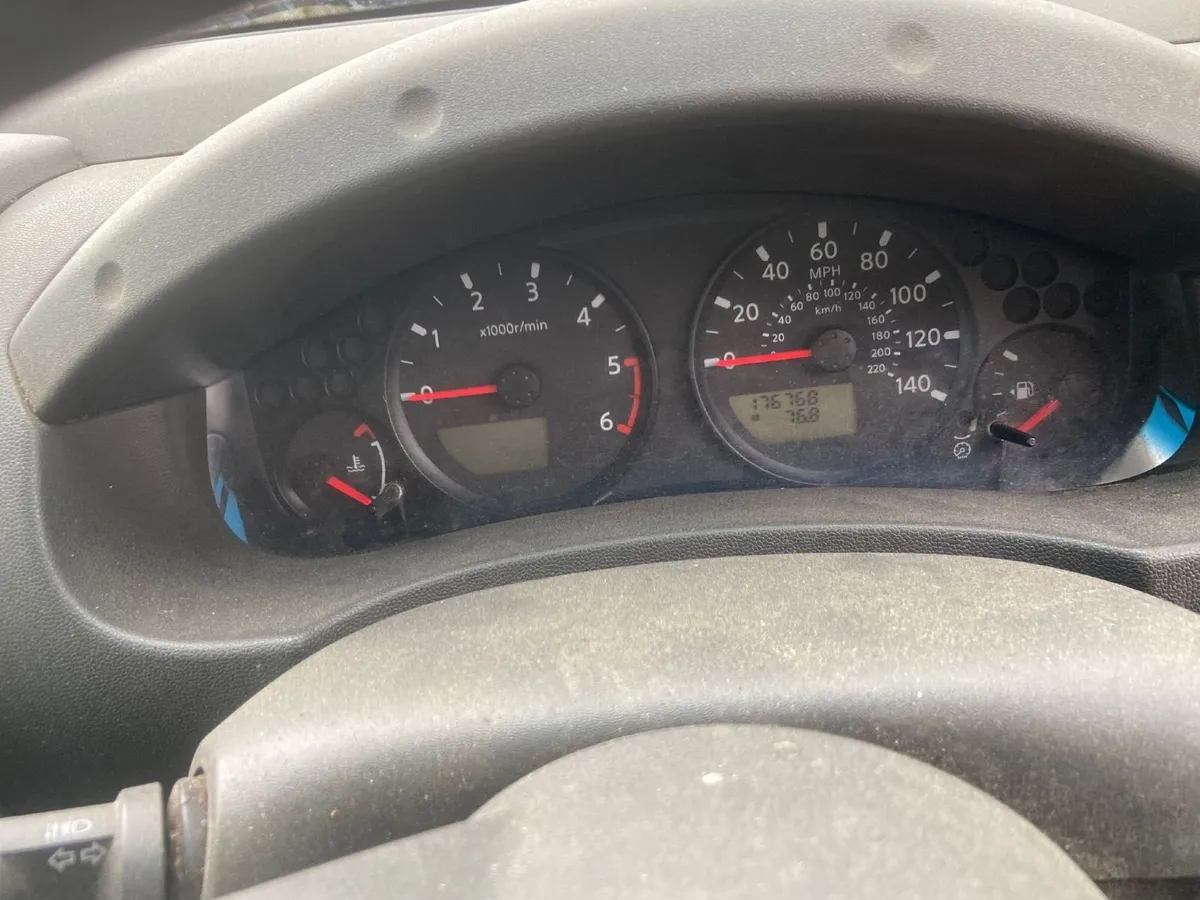 Nissan Navara 2009 - Image 2
