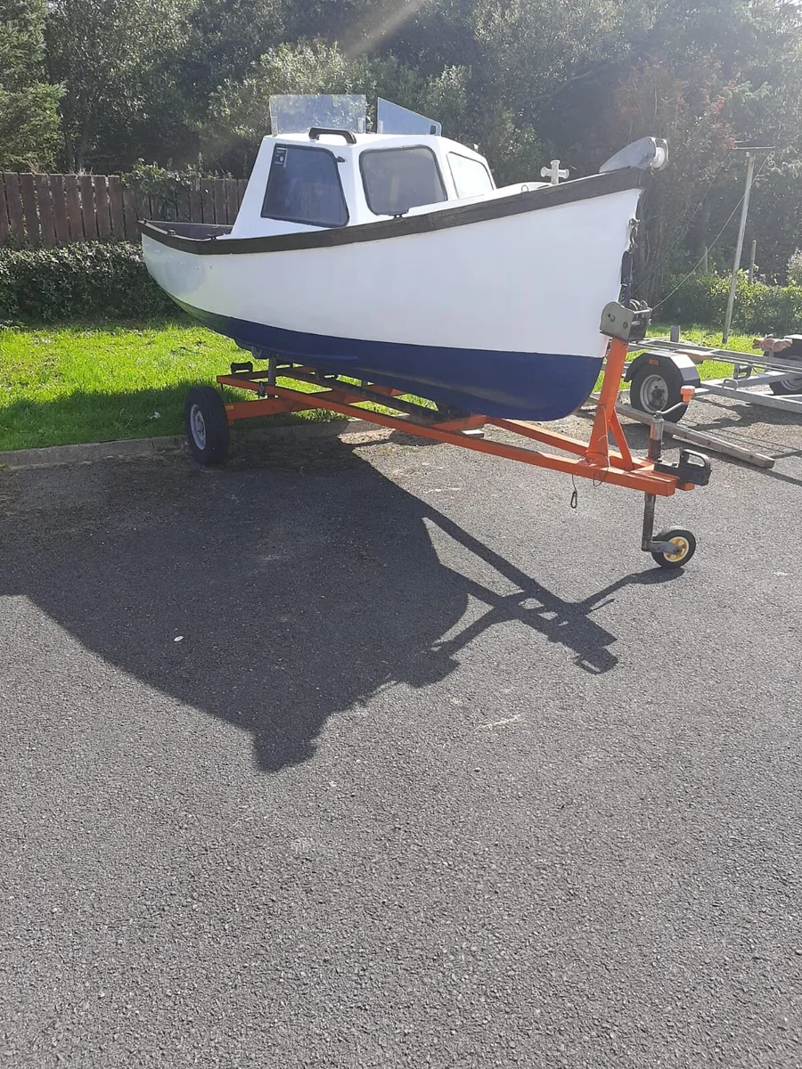 16ft Plymouth Pilot Cabin Cruiser - Image 2
