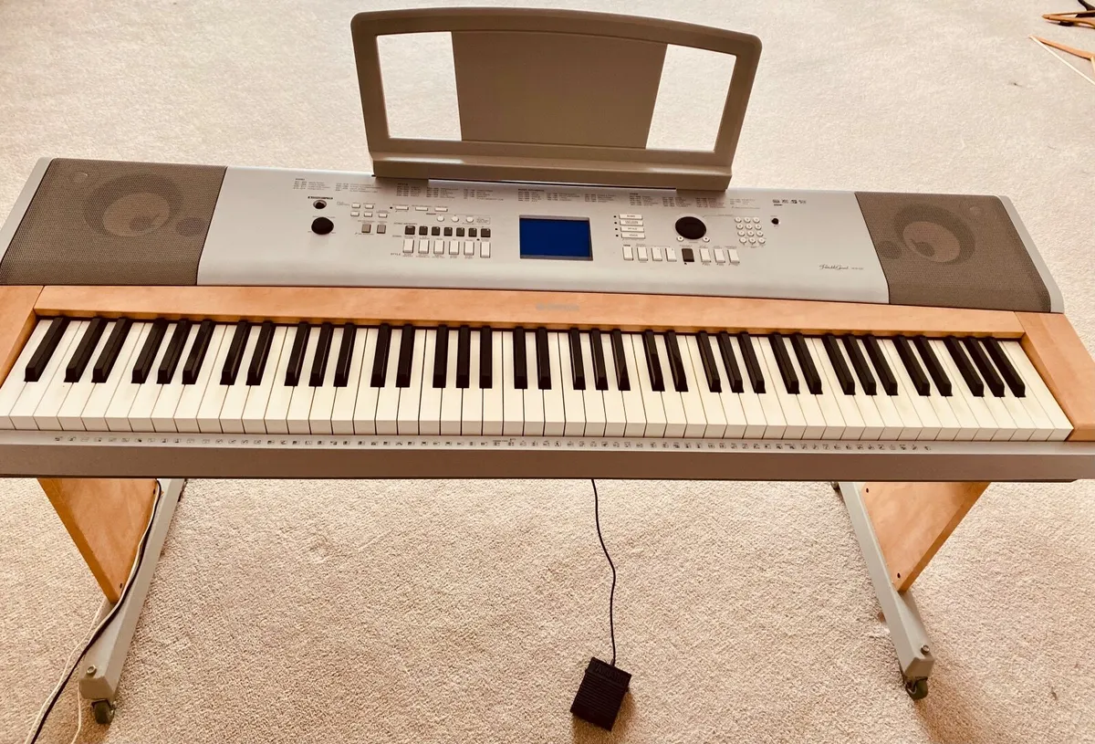 Piano keyboard - Image 4