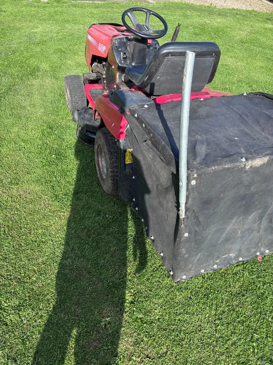 Ride on Lawnmower - Image 3