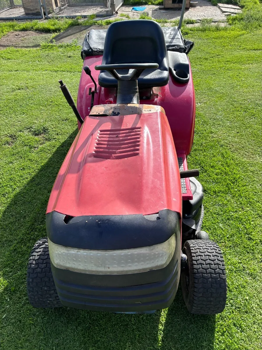 Ride on Lawnmower - Image 1