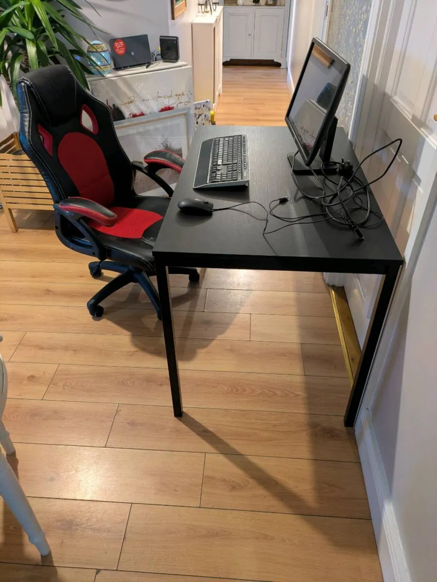 Gaming desk and chair plus extras - Image 3