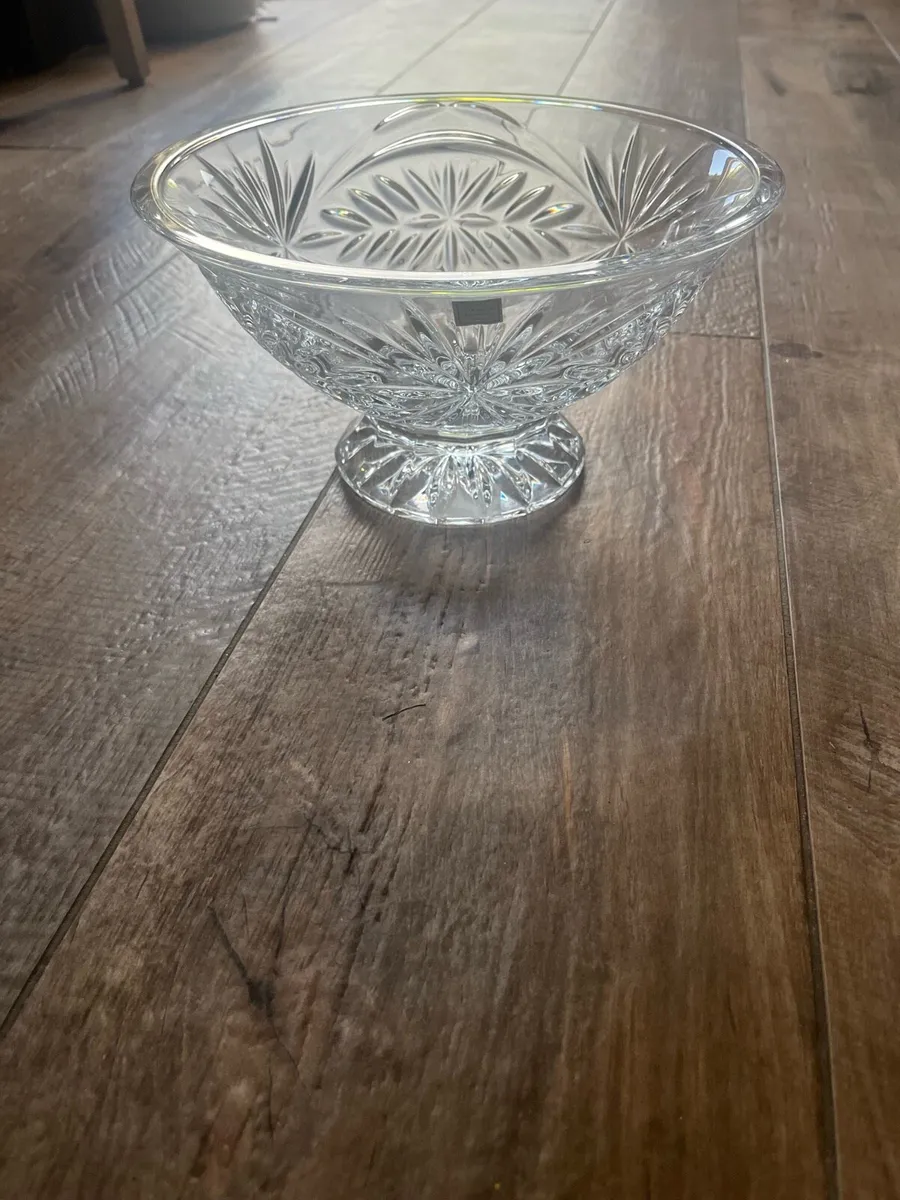 Tipperary crystal bowl - Image 1