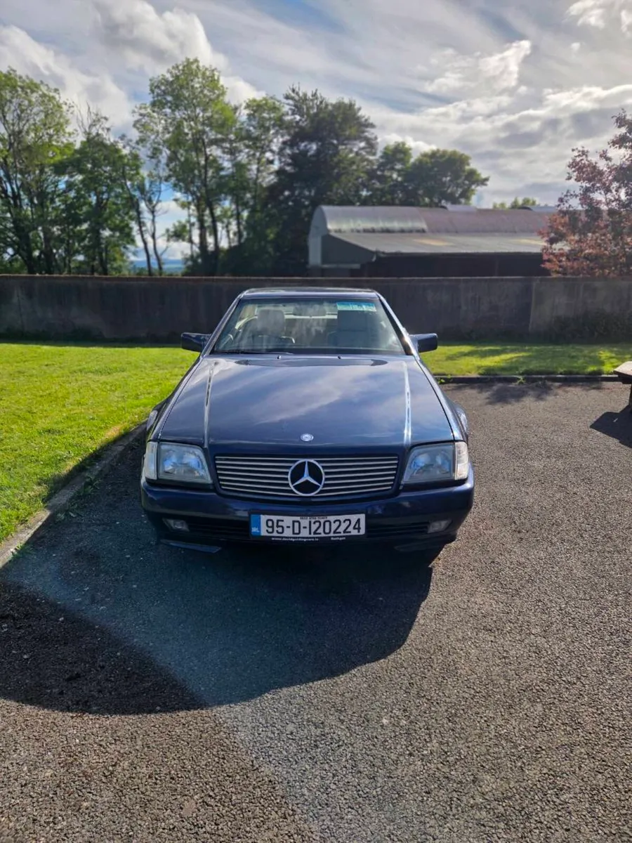 Mercedes-Benz 280 SL - Image 2