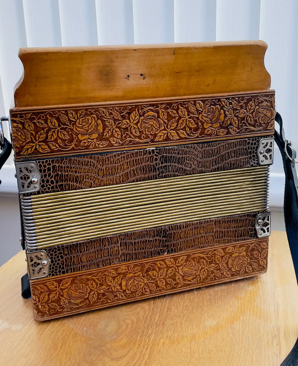 Koch (Hohner) D/D# Accordion - Image 2