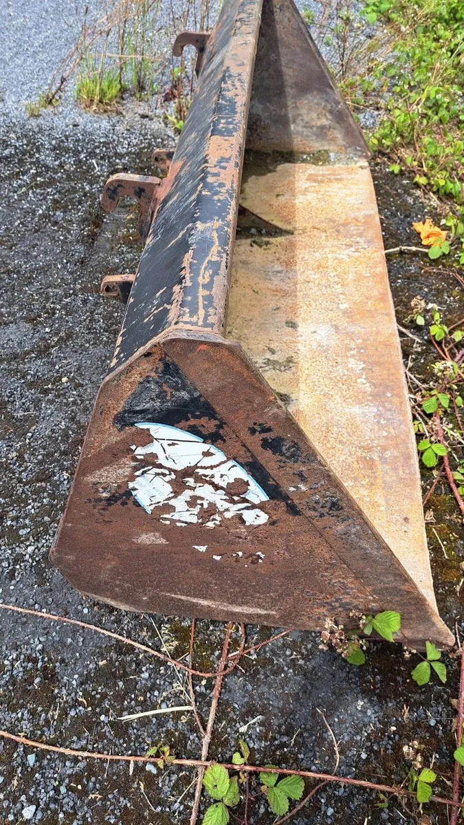 7ft Dowd bucket - Image 1