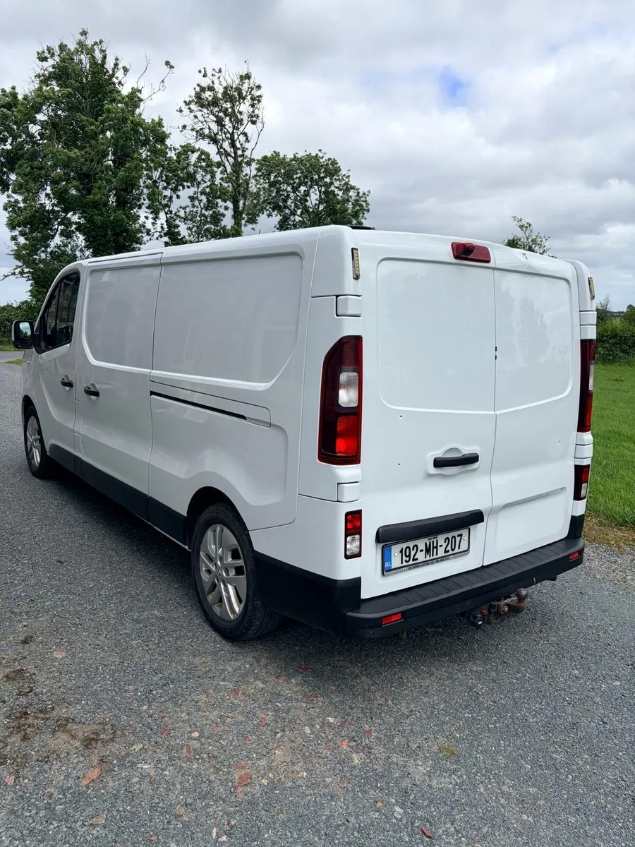 Renault Trafic sport - Image 3