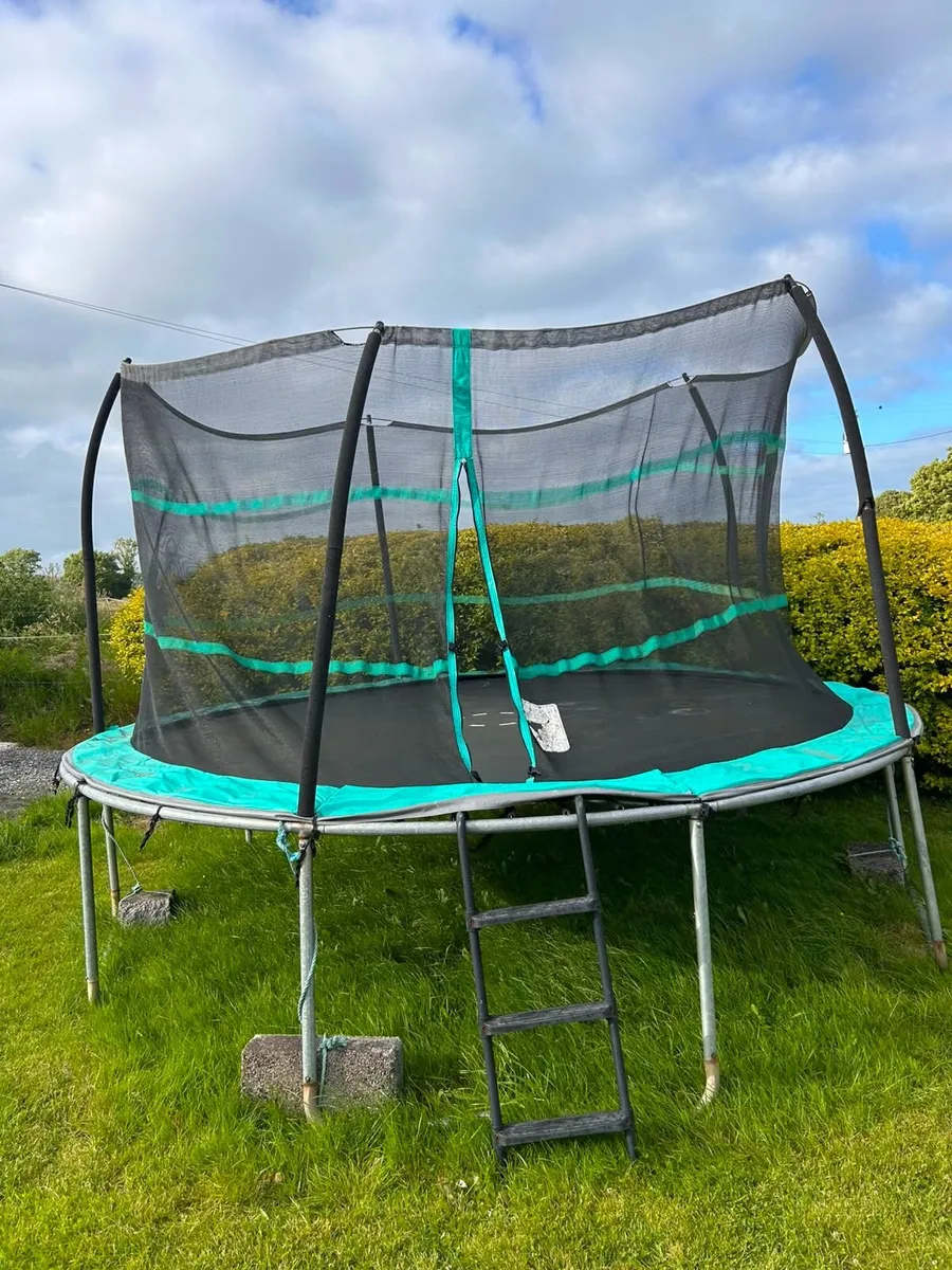 Trampoline 12ft