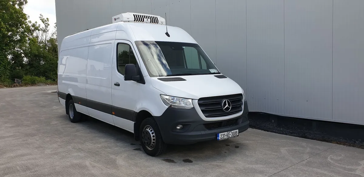 Mercedes-Benz Sprinter 2023 twin wheel. - Image 1
