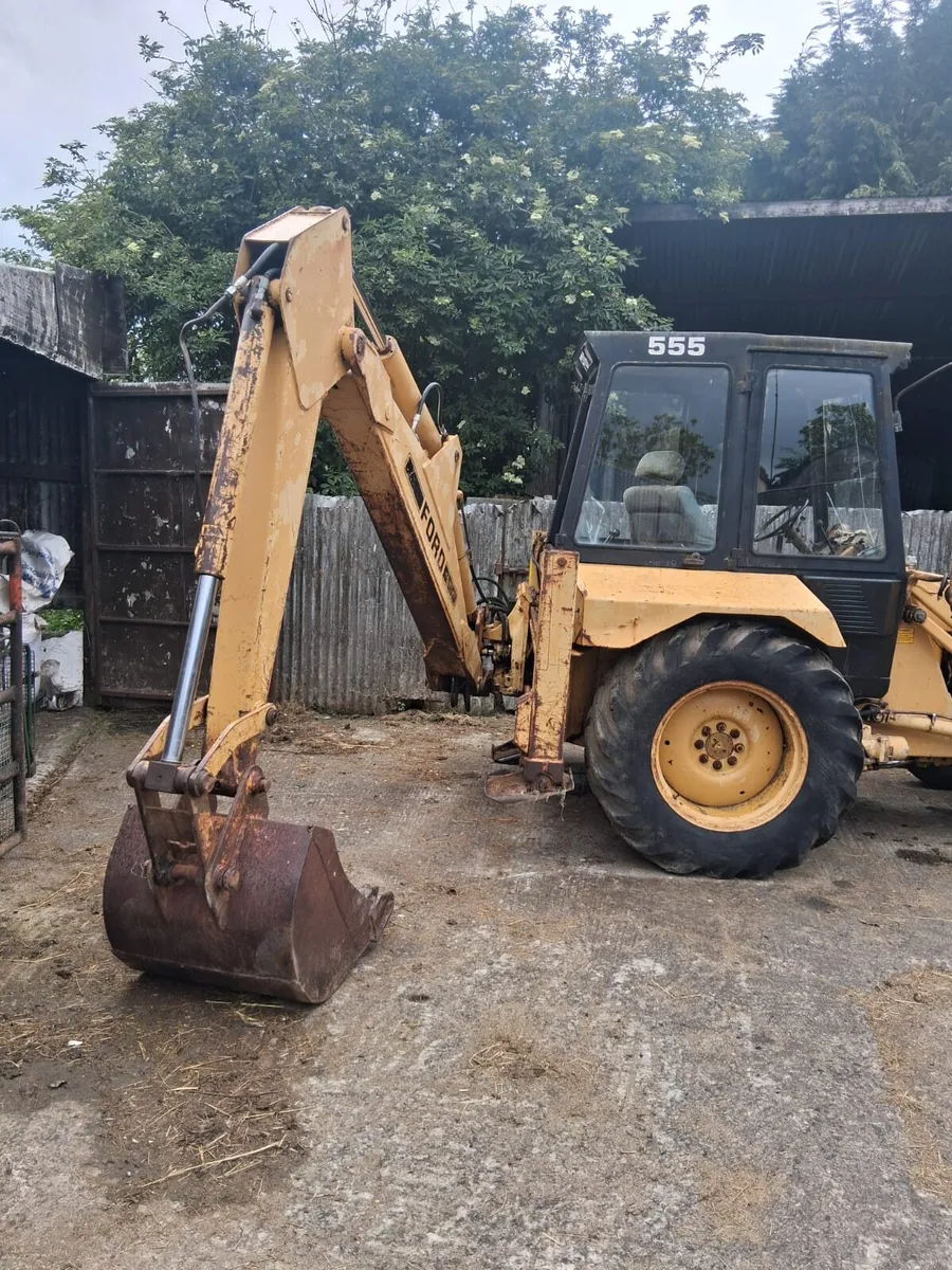 Ford 555 digger - Image 4