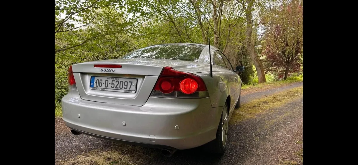 Volvo C70 2.5 T5 220BHP - Image 2