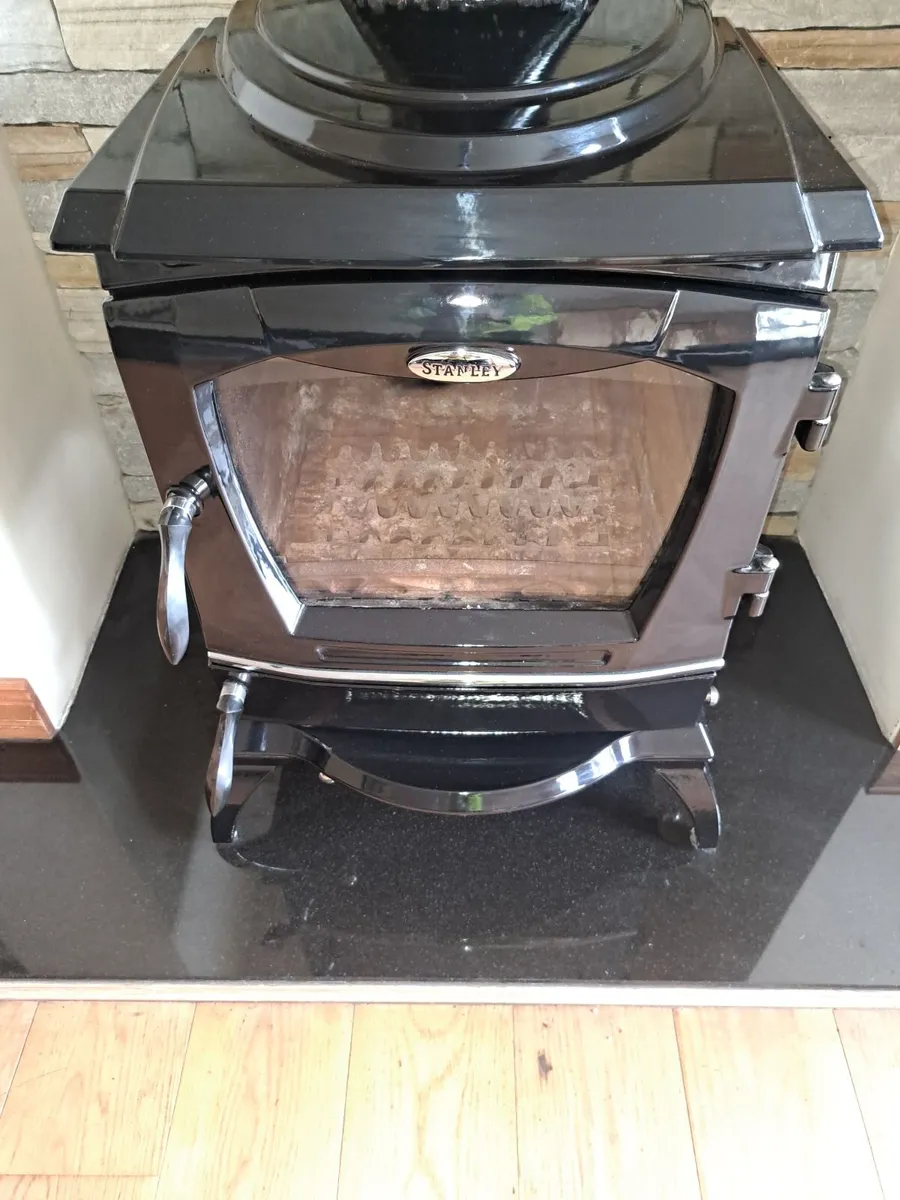Stanley stove - Image 4