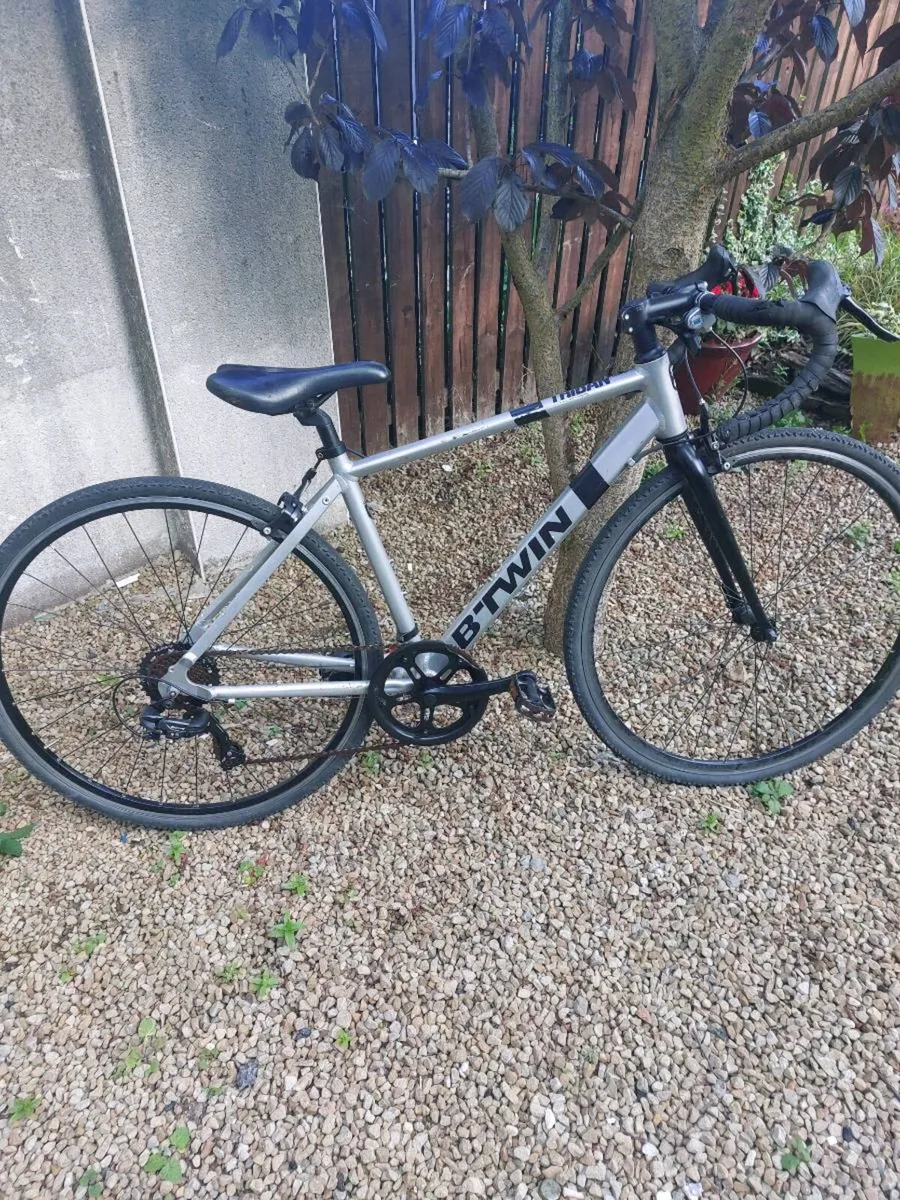 Mens road bike. - Image 2