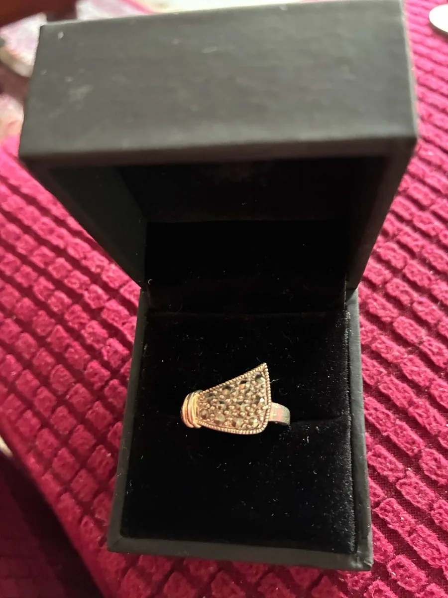 Silver Ring - Image 1