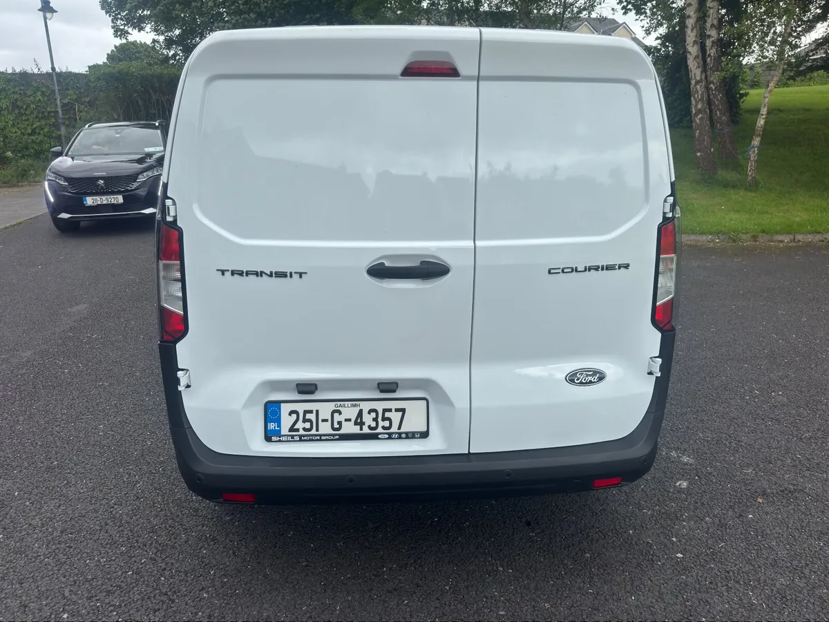 Ford Courier 2025 - Image 1