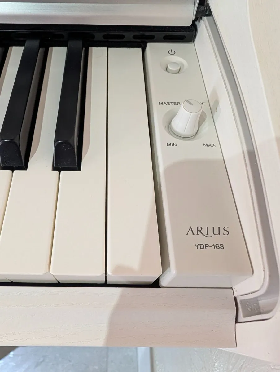 Yamaha Digital Piano - Image 3