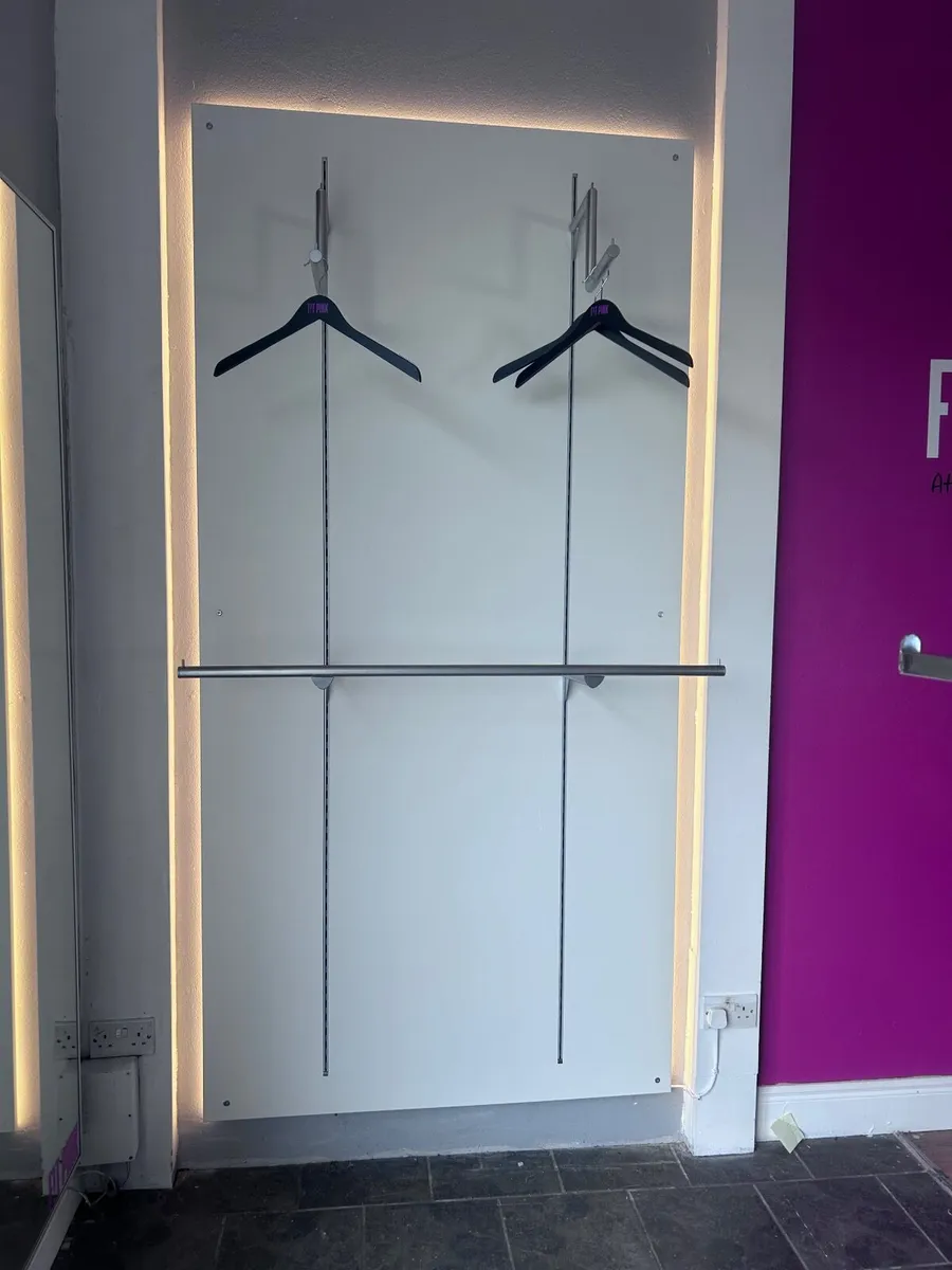 Shop fittings - Image 2