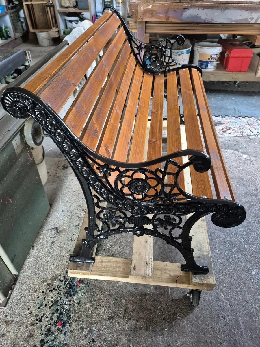Cast iron Garden bench - Image 1