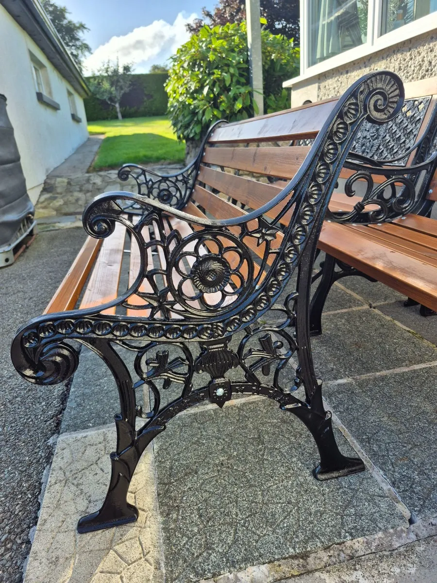 Cast iron Garden bench - Image 3