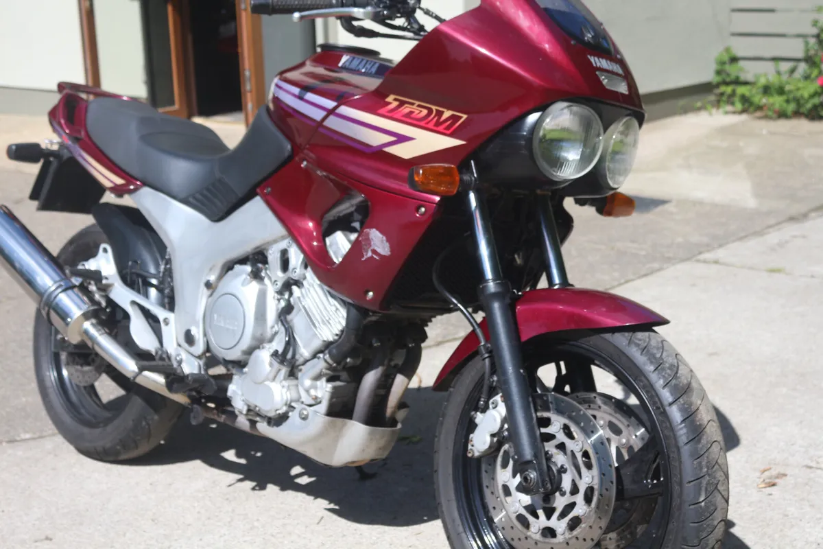 1998 Yamaha TDM 850 - Image 2