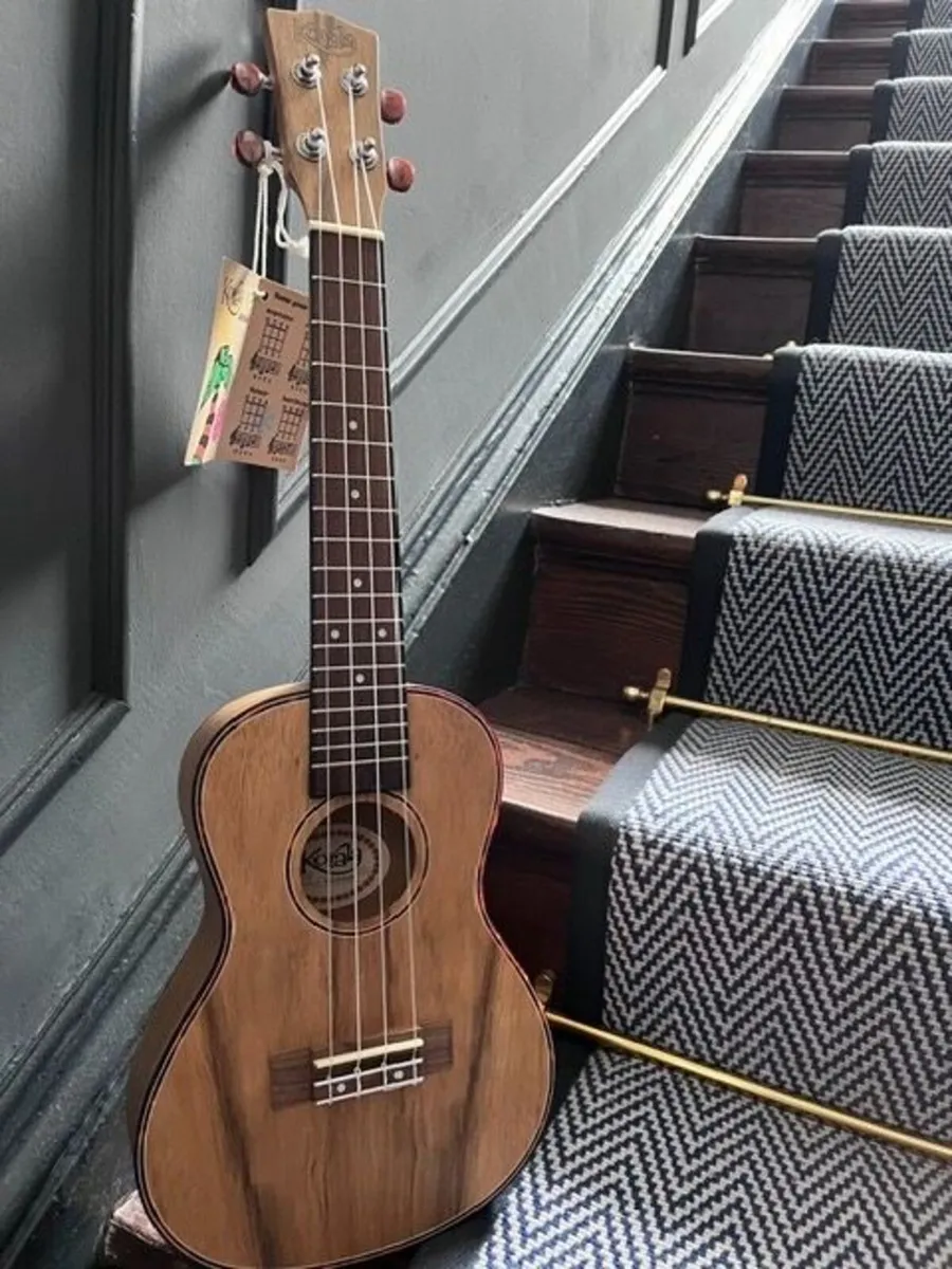 Korala Ultra Thin Concert Ukulele DAO Wood UKC-910 - Image 1