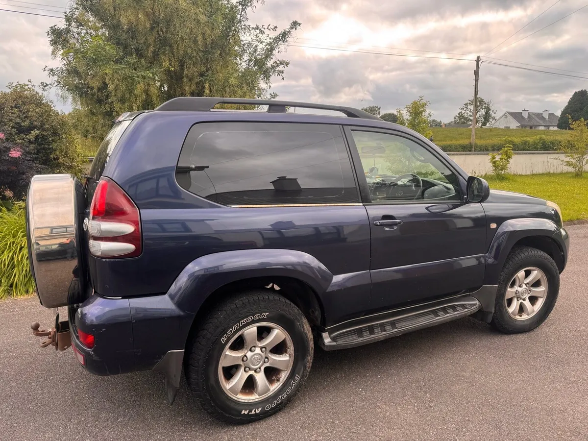 Toyota Land Cruiser - Image 3