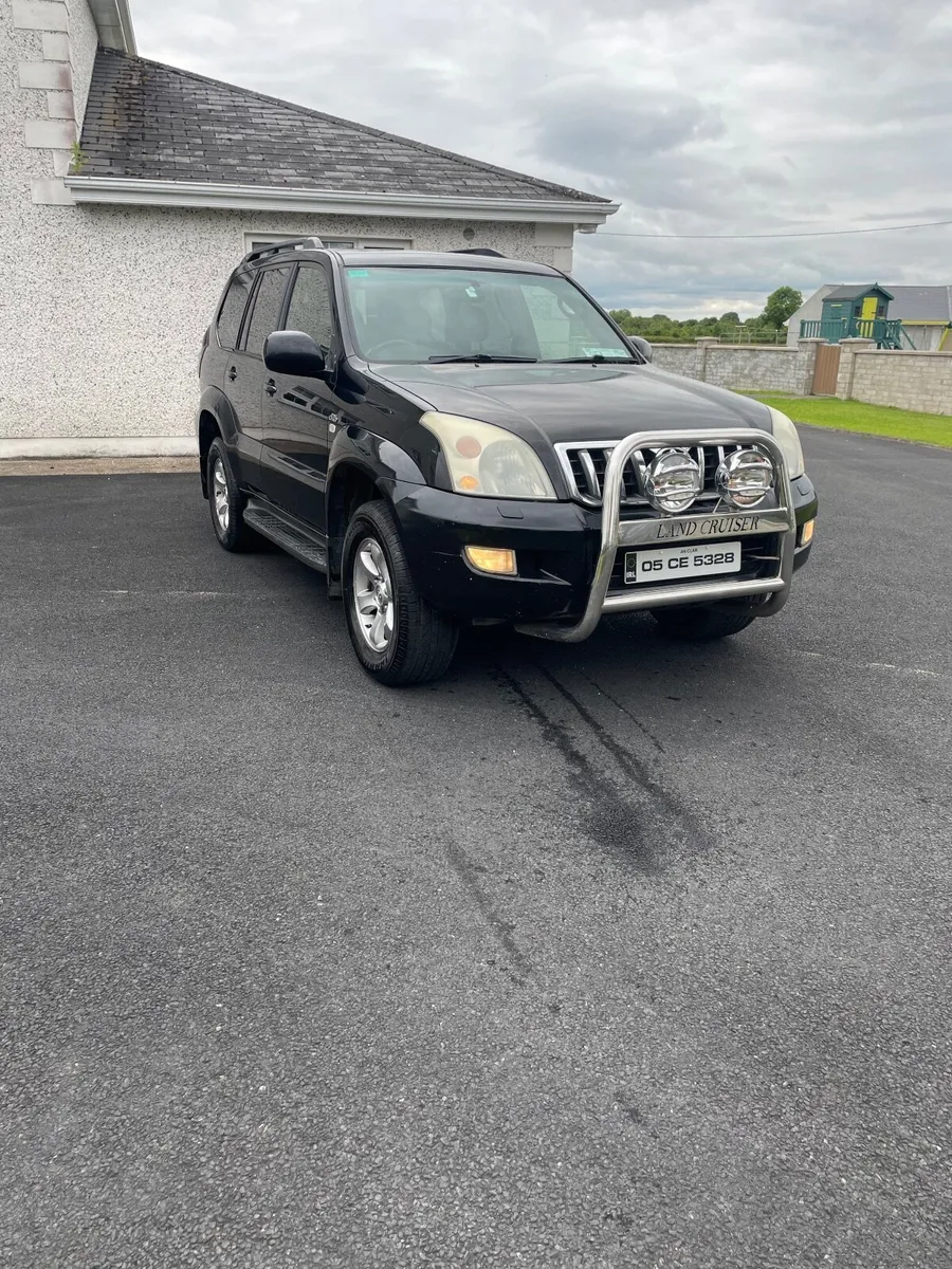 Toyota Land Cruiser 2005 - Image 1