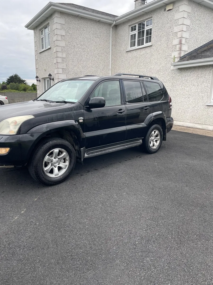 Toyota Land Cruiser 2005 - Image 3