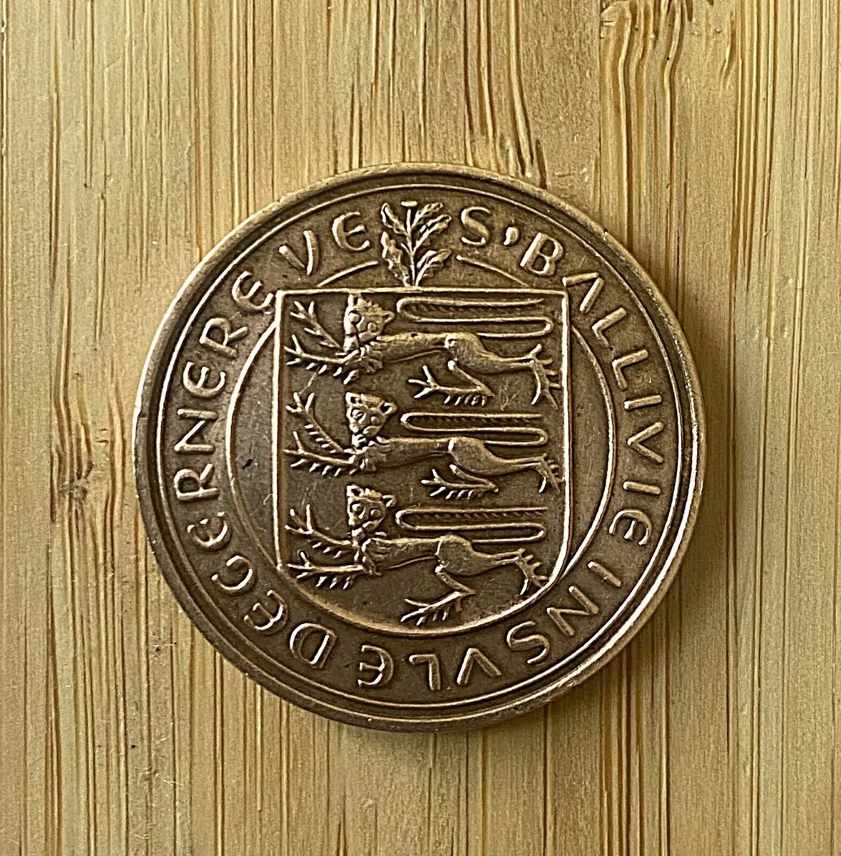 Guernsey 1956 - 8 Doubles, Elizabeth II - Image 3