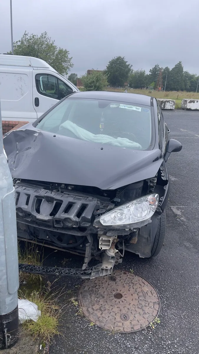 Peugeot 308 2011 - Image 3