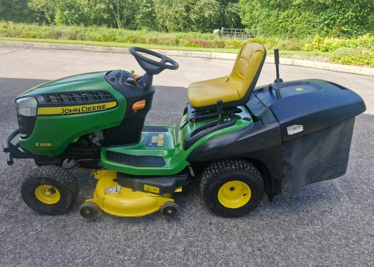 John Deere Ride on - Image 1